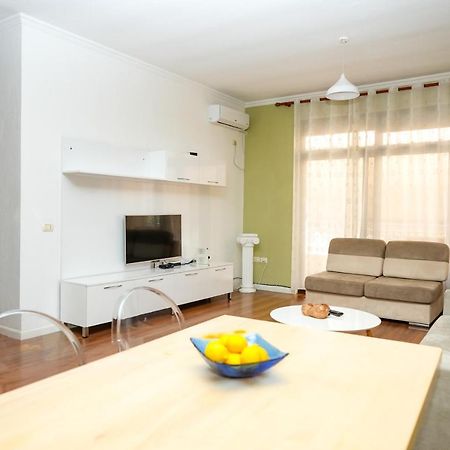 Cozy Apartment In The Heart Of Tirana ! المظهر الخارجي الصورة
